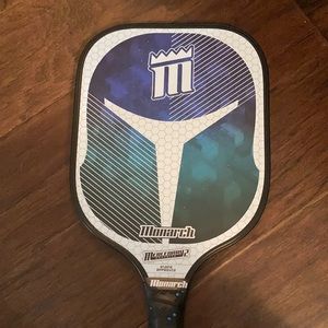 Pickleball paddle
